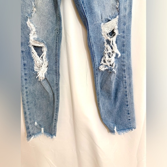 Cello High Rise Straight Leg Destroyed Ankle Length Jeans With Distressed Hem - Picture 4 of 11